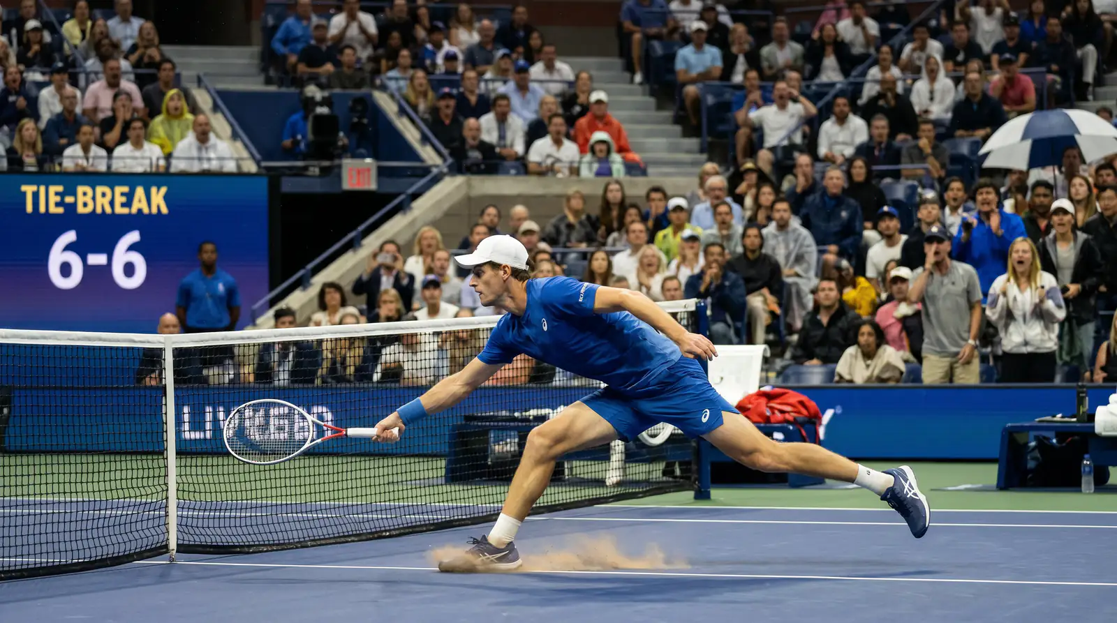 A close tiebreak point with the crowd leaning in, illustrating impact on totals and handicaps